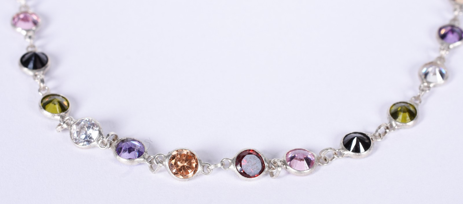 Conjunto de colar e pulseira de prata com pedras coloridas (Por... - foto 5 de 7