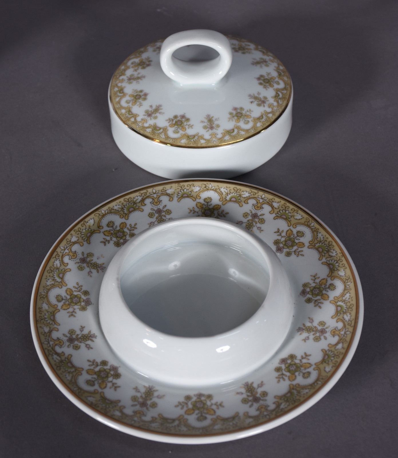 Serviço chá e café de porcelana Schmidt composto de: 6 xícaras café... - foto 5 de 9