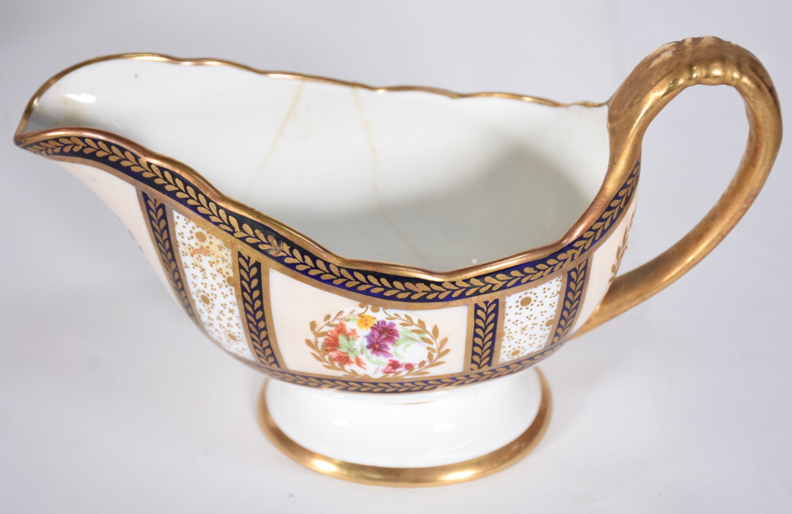 Aparelho de jantar, chá e café de porcelana inglesa Paragon... - foto 8 de 11