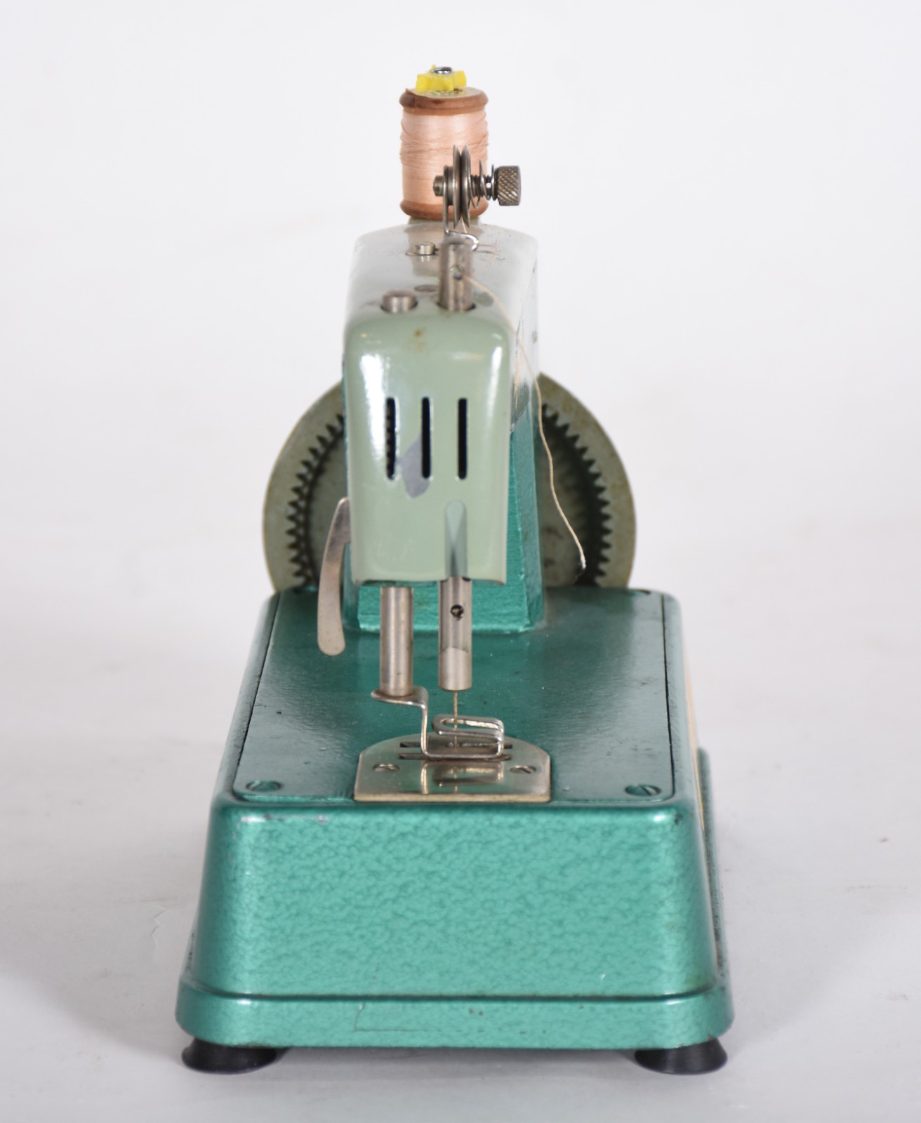Miniatura de máquina de costura, marca Vigorelli. - foto 4 de 8