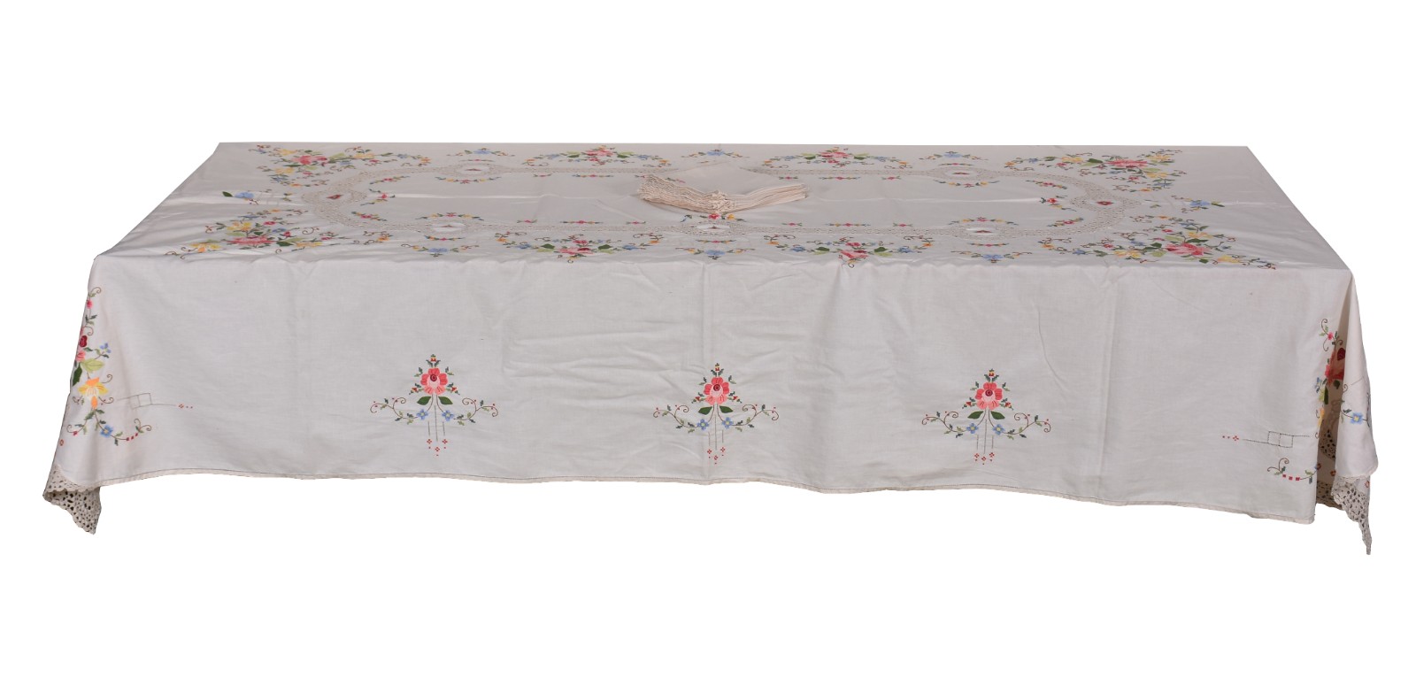 Toalha de mesa com bordado de flores coloridas. Acompanham 12... - foto 1 de 3