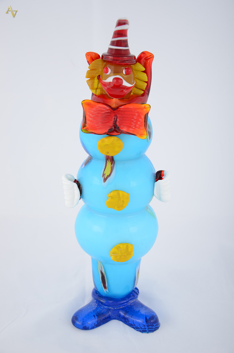 Palhaço de murano na cor turquesa. Alt. 36 cm.