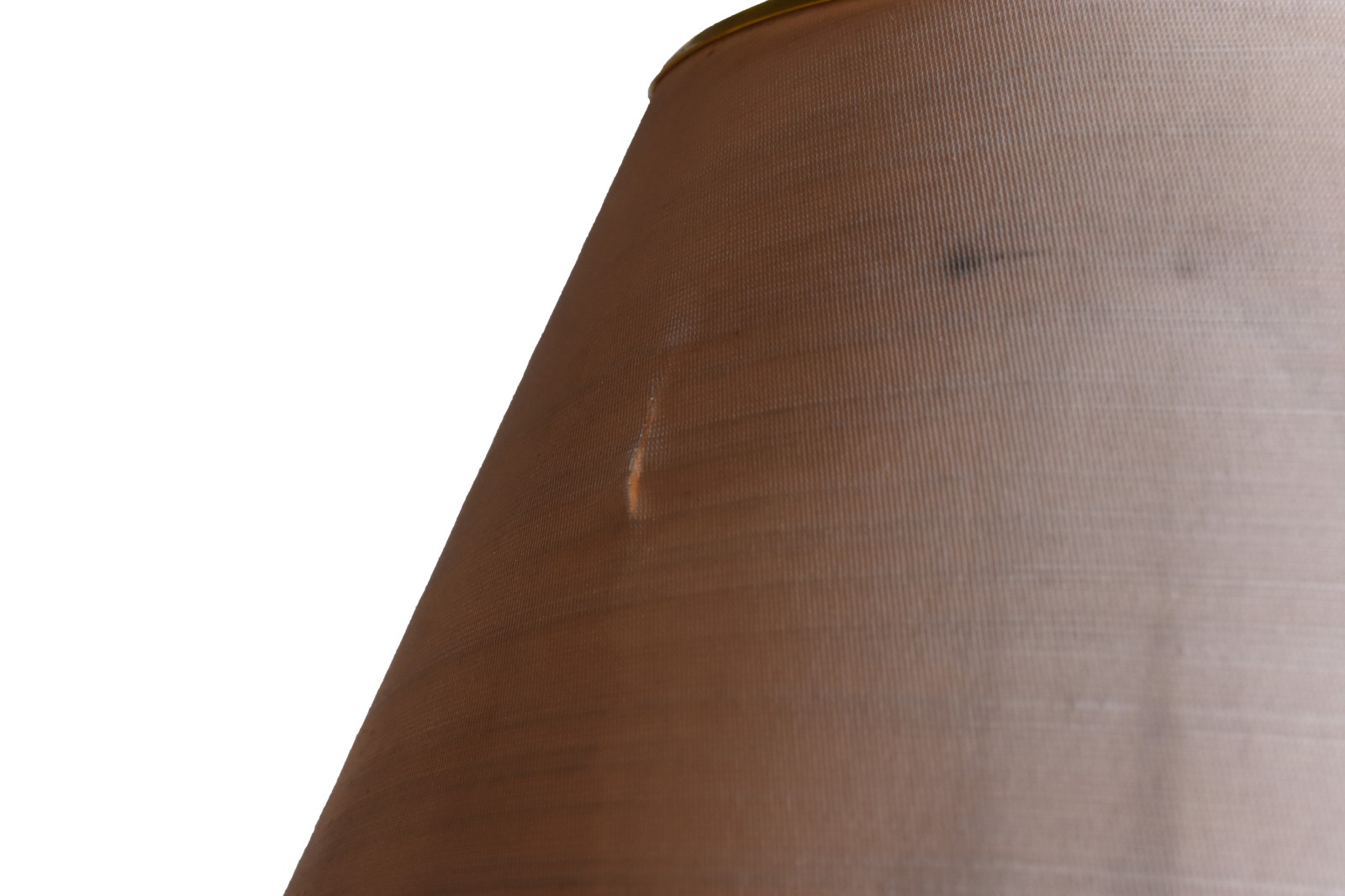 Mesa revisteiro de madeira com luminária articulada acoplada. Cúpula... - foto 2 de 5
