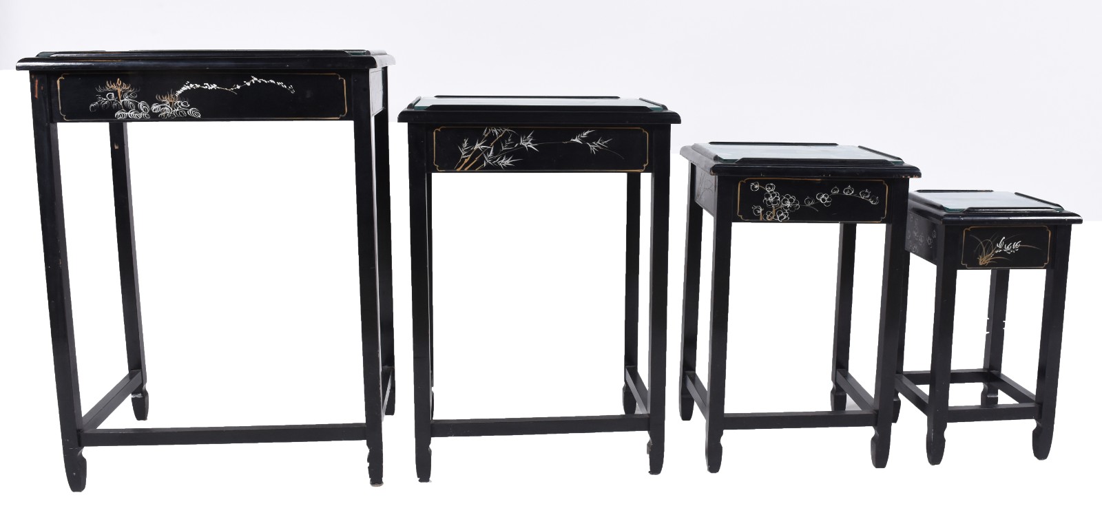 Mesa ninho de madeira oriental em lacca negra com aplicações em... - foto 4 de 9