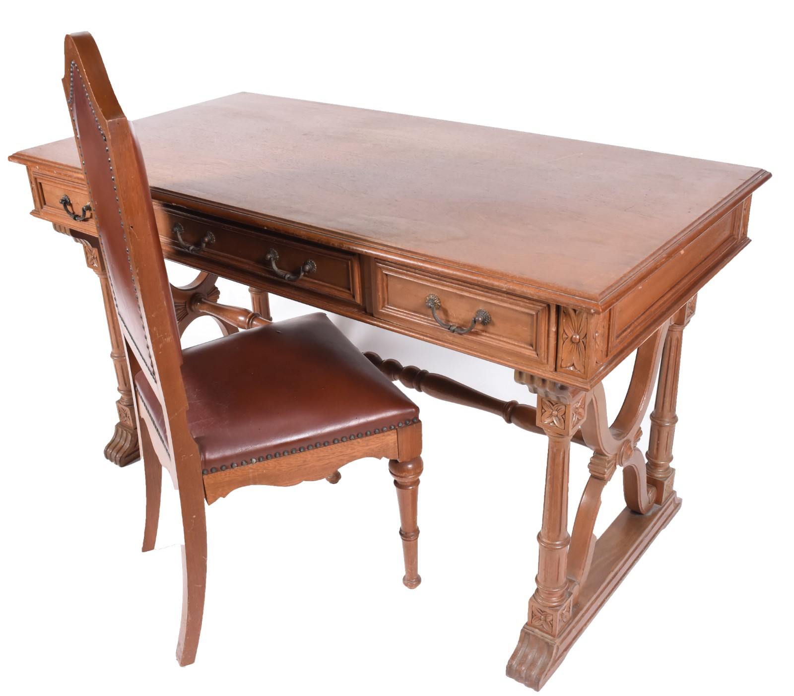Mesa de escritório de madeira nobre com 3 gavetas, puxadores de... - foto 1 de 11