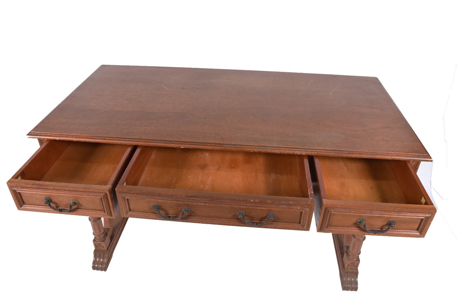 Mesa de escritório de madeira nobre com 3 gavetas, puxadores de... - foto 5 de 11