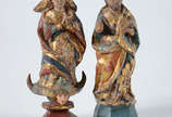 Duas antigas  imagens paulistinhas de madeira p... - Duas antigas  imagens paulistinhas de madeira policromada, representando Nossa Senhora da Conceição e São José. Alt. 13 e 14 cm.