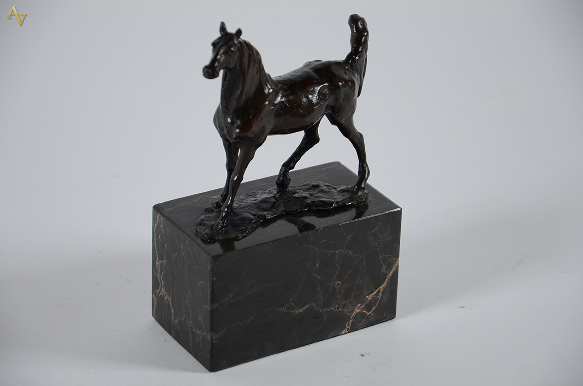 PIERRE - FÉLIX MASSEAU (França - 1869 1937). Escultura em bronze...