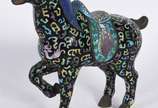 Escultura representando "Cavalo" de cloisoné ch... - Escultura representando "Cavalo" de cloisoné chines policromado.