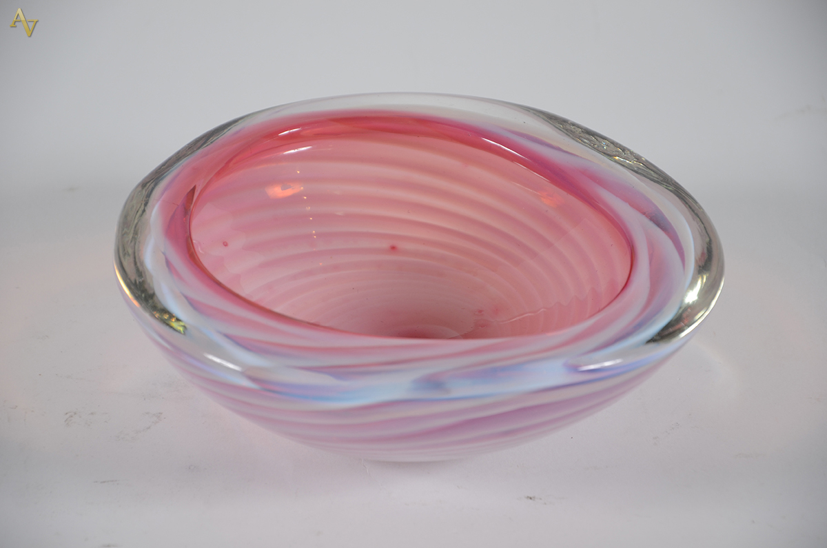 CENEDESE. Pesado bowl de vidro de murano com três lados...