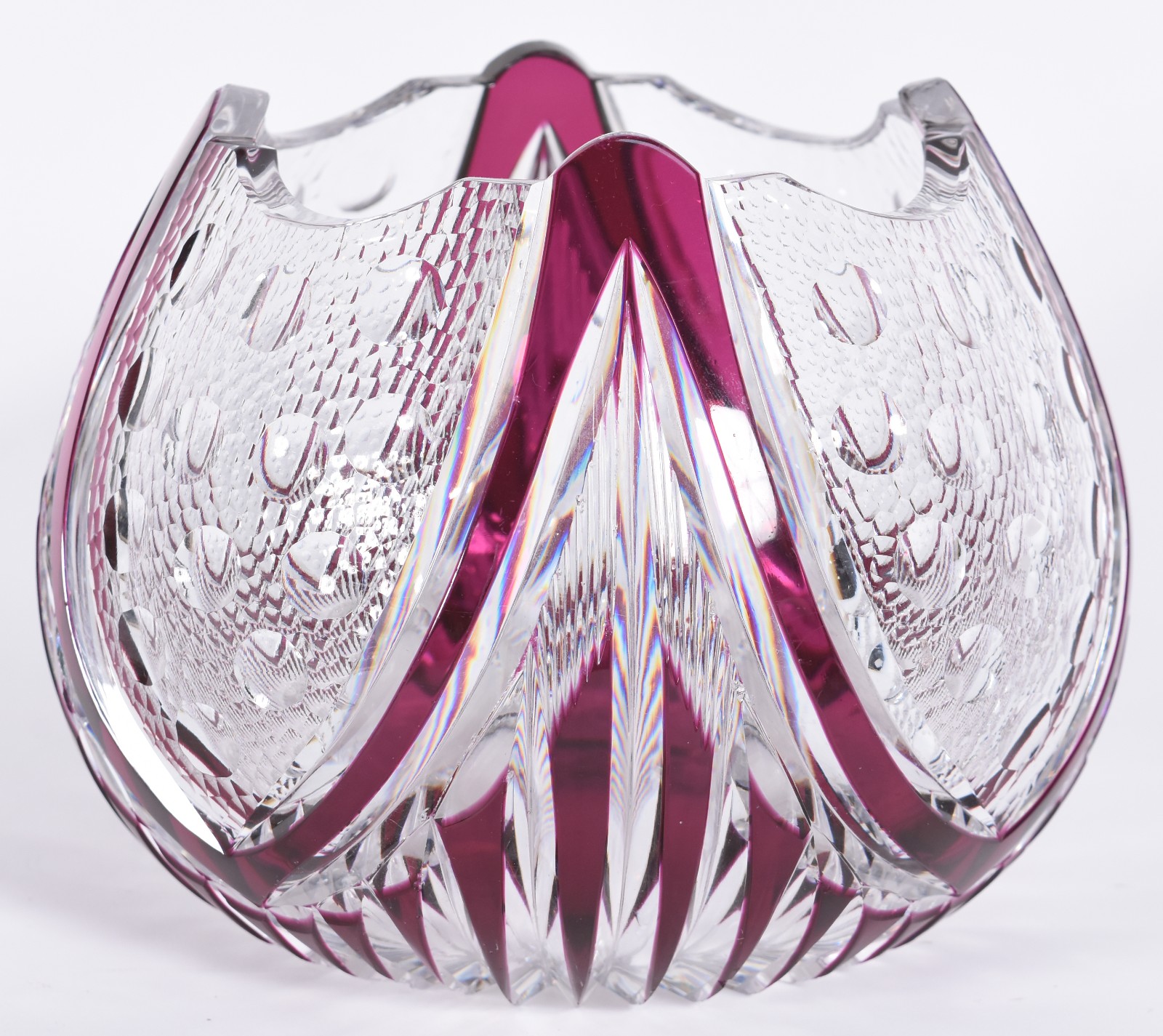 Bowl de cristal doublé rubi lapidado, borda recortada, mínimos... - foto 1 de 4