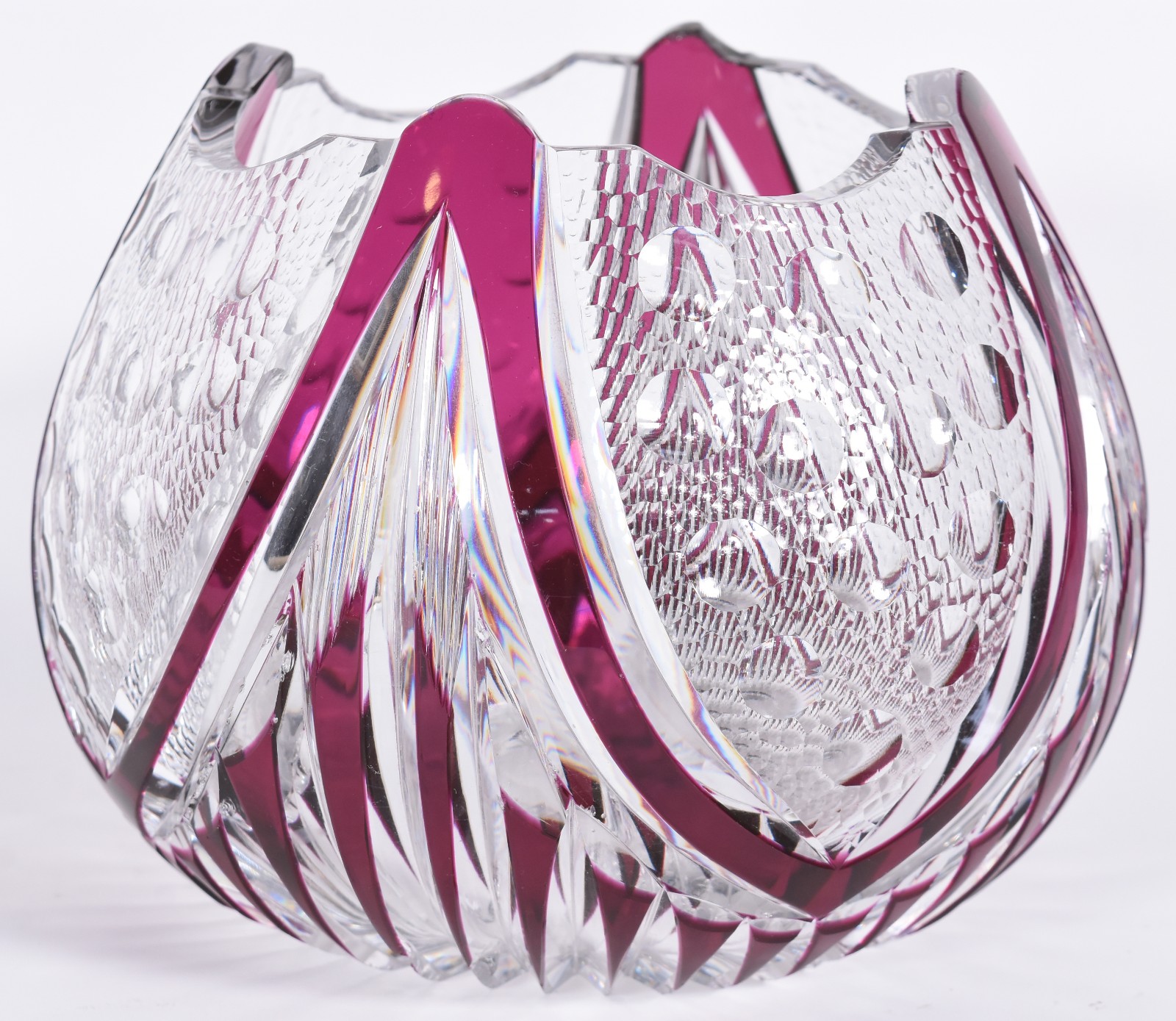 Bowl de cristal doublé rubi lapidado, borda recortada, mínimos... - foto 3 de 4