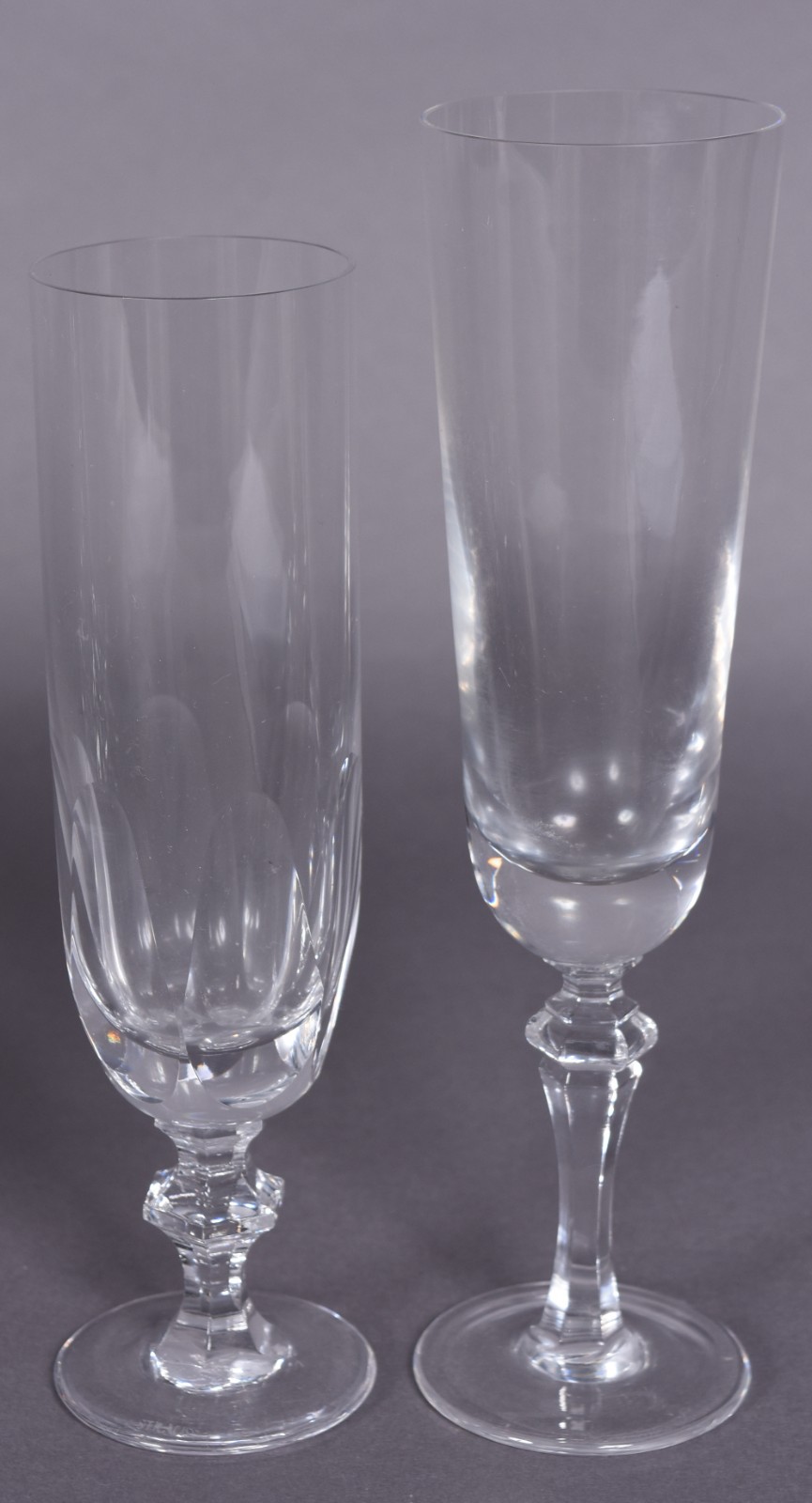 Vinte flutes de cristal sendo 5 de modelos diferentes. - foto 7 de 7
