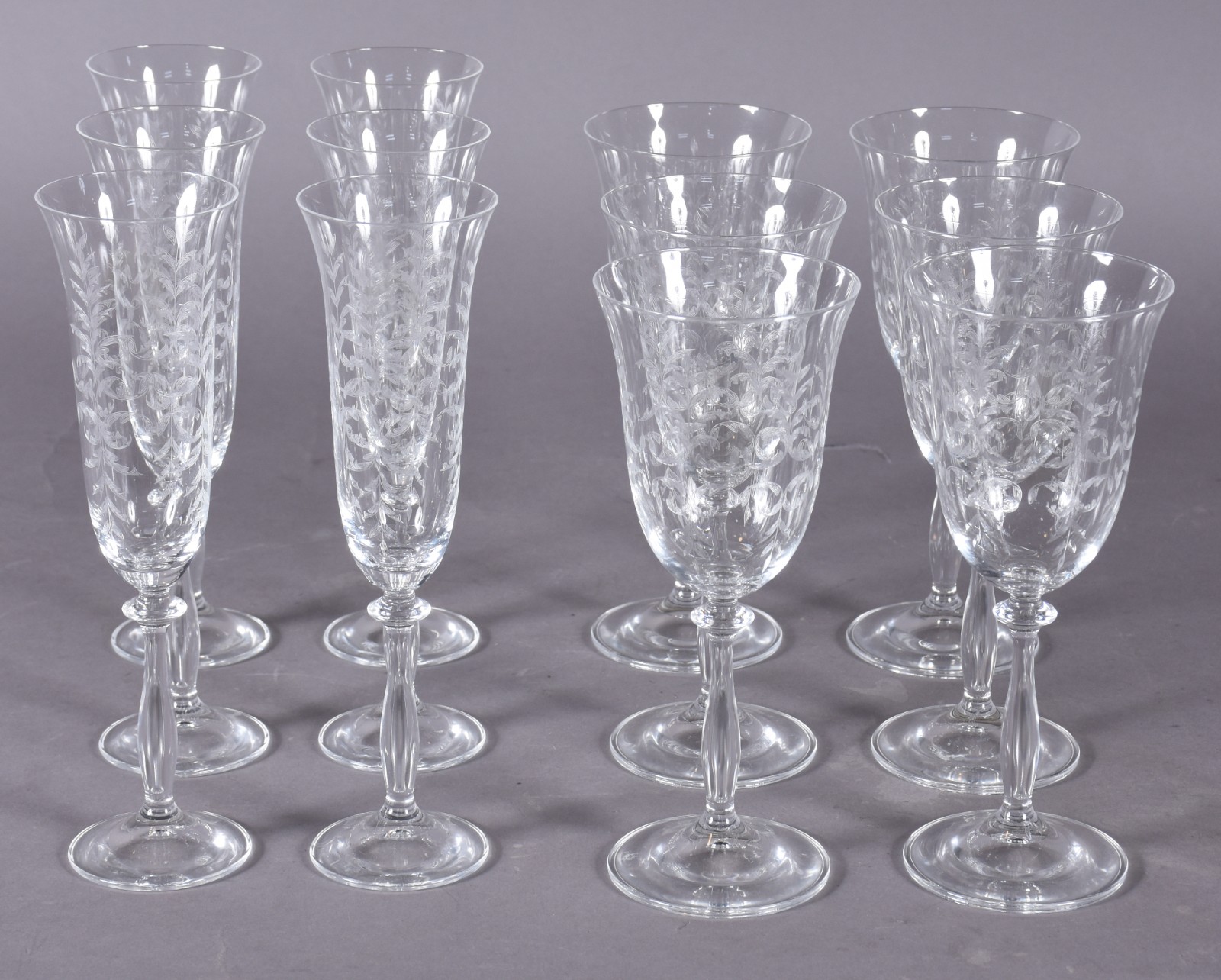 Conjunto de cristal da Bohemia composto de 6 taças para vinho tinto e... - foto 1 de 4