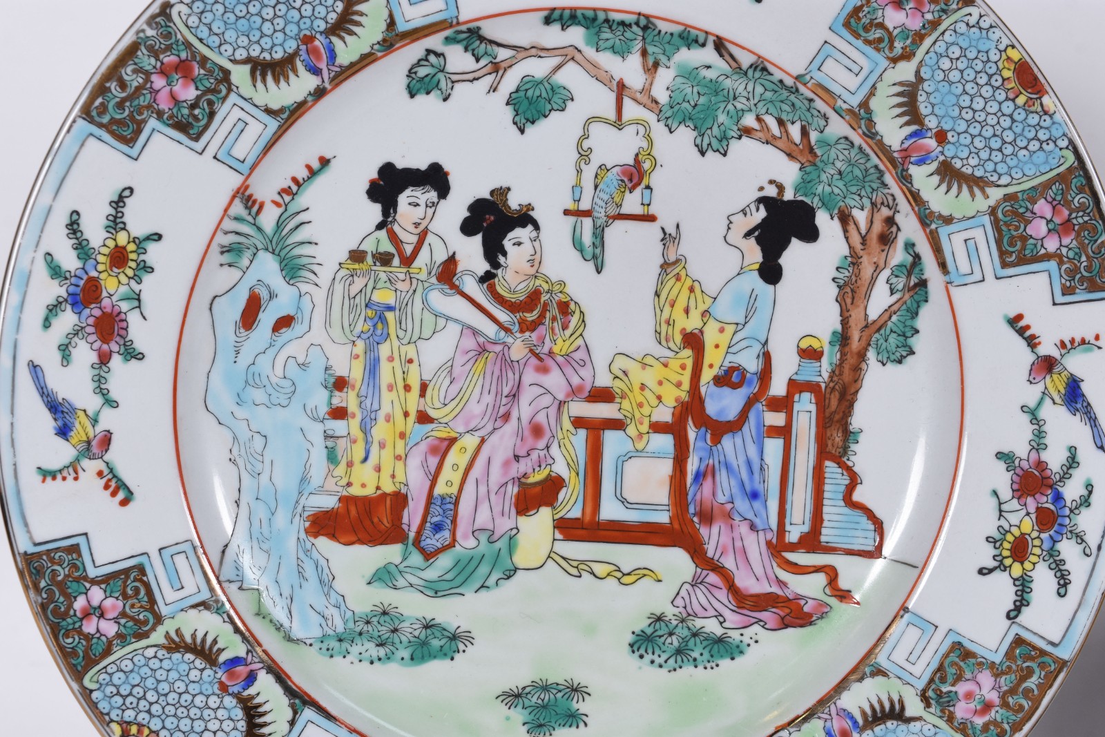 Conjunto de jantar de porcelana chinesa decorados com figuras de... - foto 4 de 6