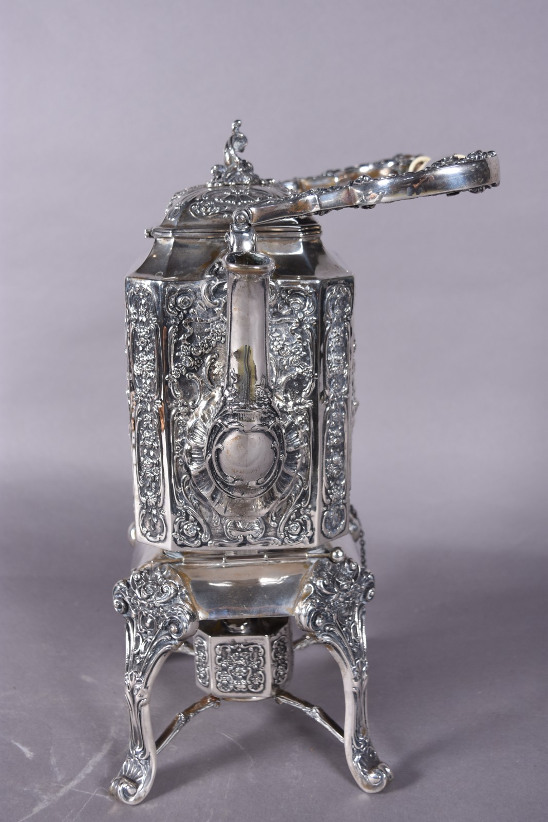 Samovar de prata alemã contraste 800 mls, ricamente trabalhado com... - foto 4 de 9