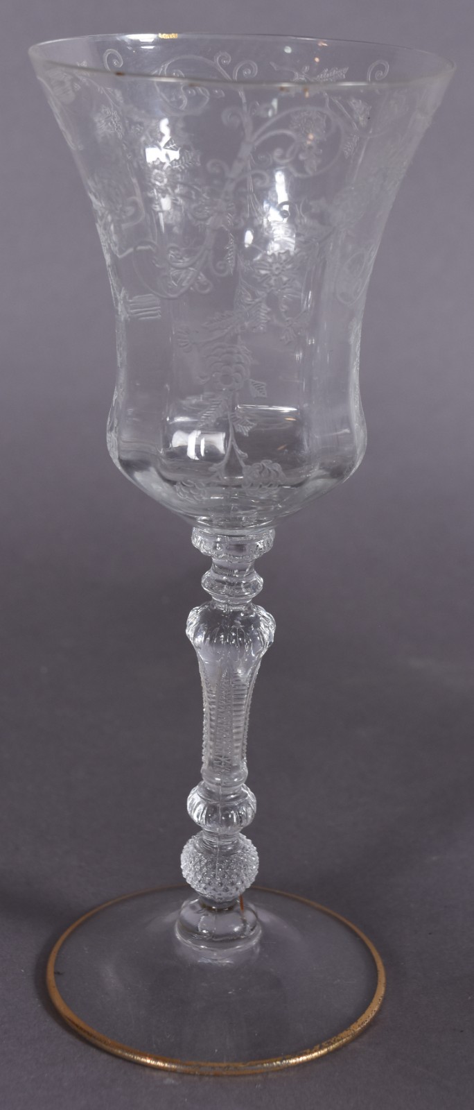 Diversas peças de cristal, sendo: Seis cálices para vinho branco de... - foto 3 de 8