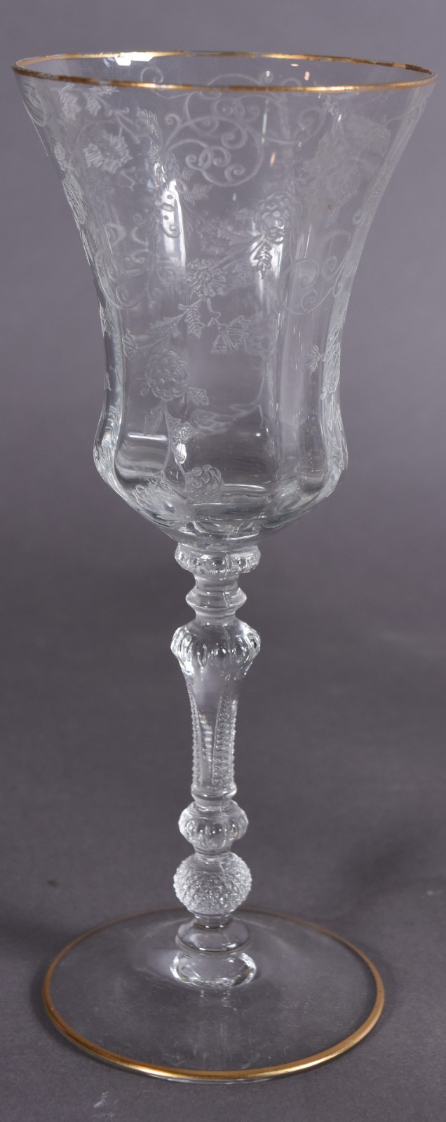 Diversas peças de cristal, sendo: Seis cálices para vinho branco de... - foto 4 de 8