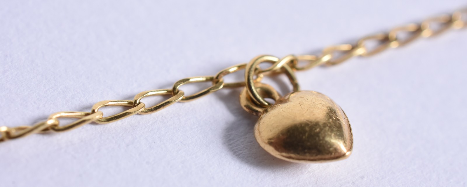 Pulseira de criança com 4 corações de ouro 18k, contraste 750 (Por... - foto 5 de 5