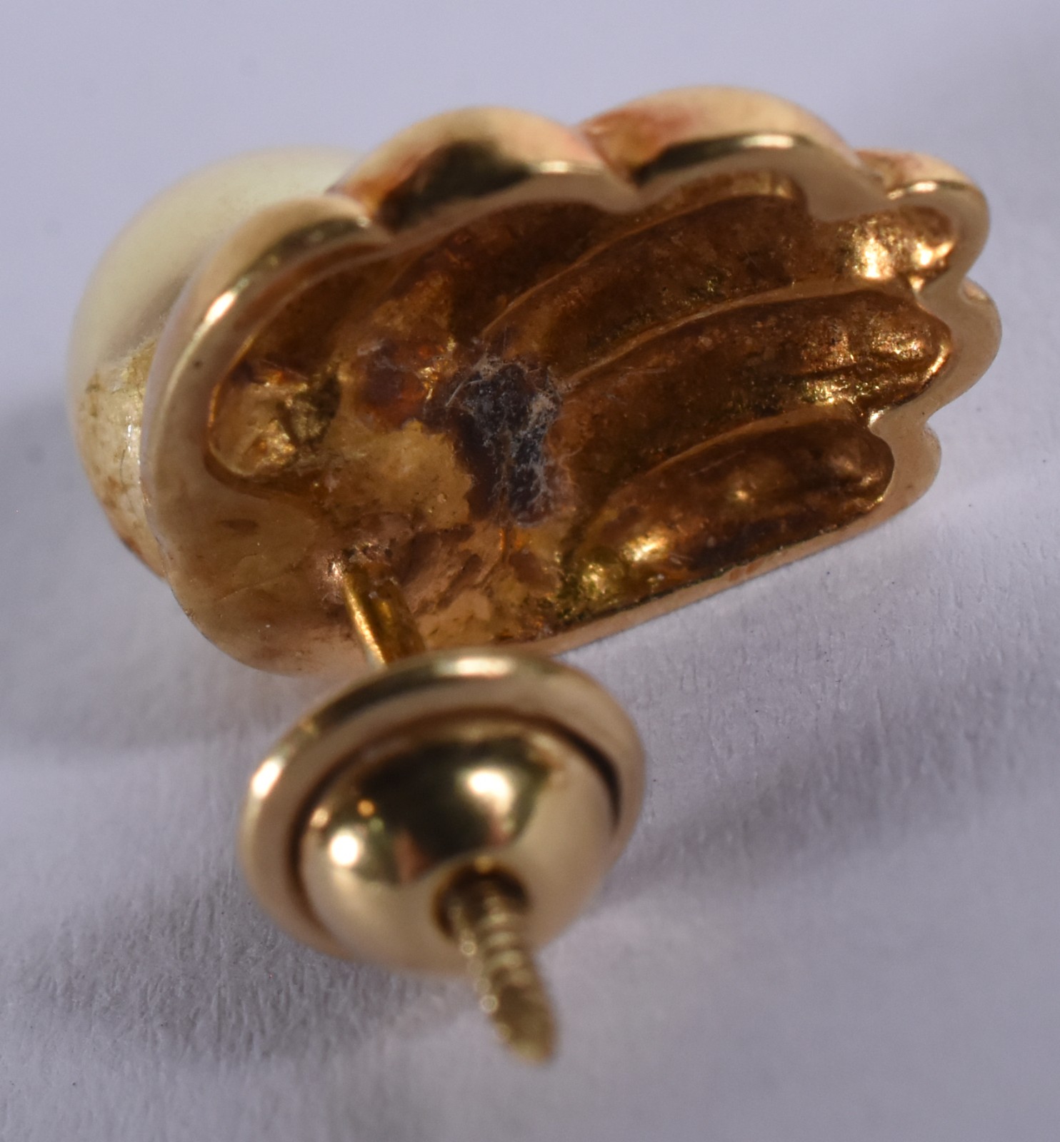 Par de brincos de ouro 18 k com duas perolas (Por motivos de... - foto 6 de 6