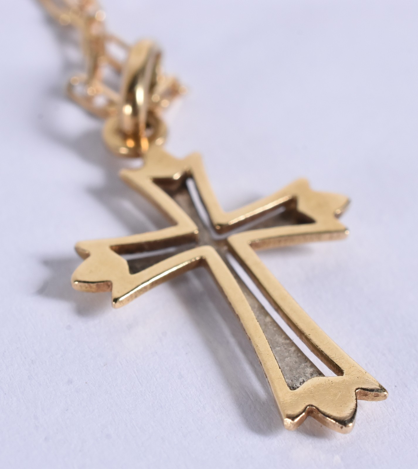 Cordão de ouro 18 k, contraste 750 com crucifixo de ouro branco e... - foto 4 de 6