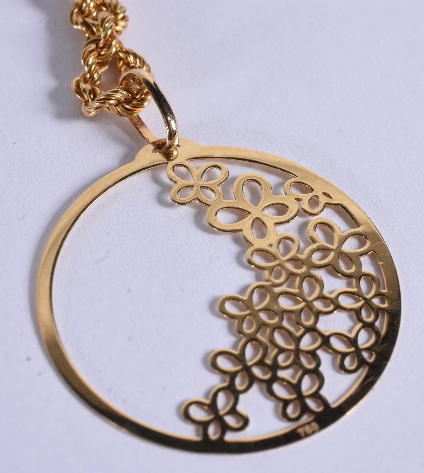 Colar de ouro 18 k, contraste 750 com pingente (Por motivos de... - foto 3 de 6