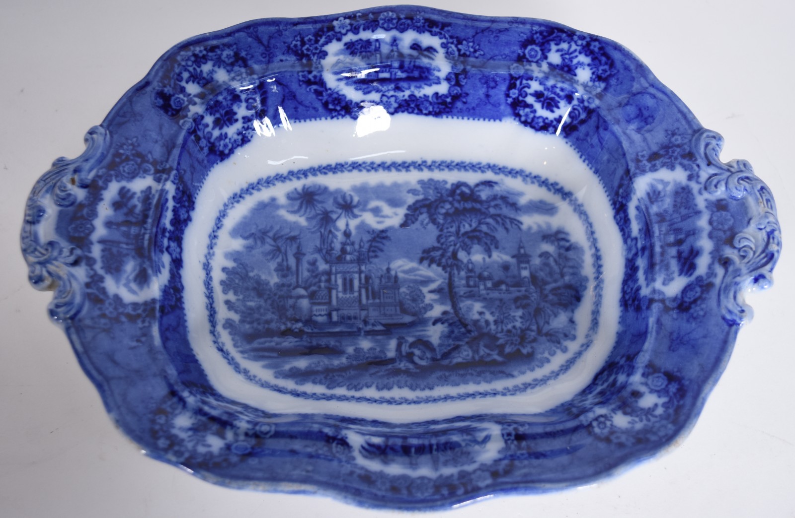 Travessa funda de faiança inglesa azul e branca "Ridgways... - foto 1 de 6