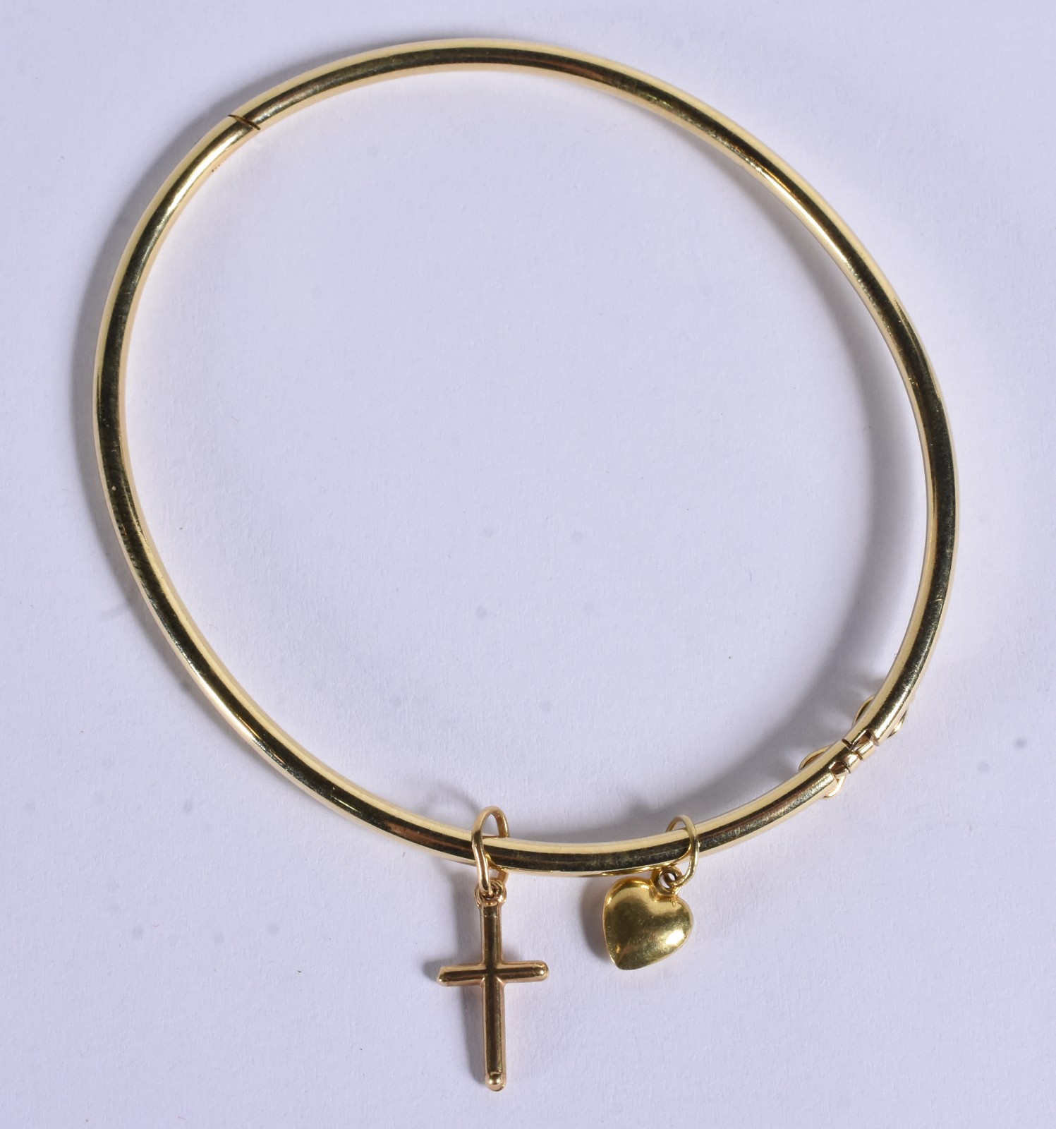 Pulseira escrava feitio oval de ouro 18 k com cruz e coração (Por... - foto 2 de 4