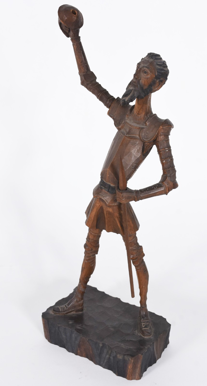 Dom Quixote - Escultura de madeira. - foto 2 de 8
