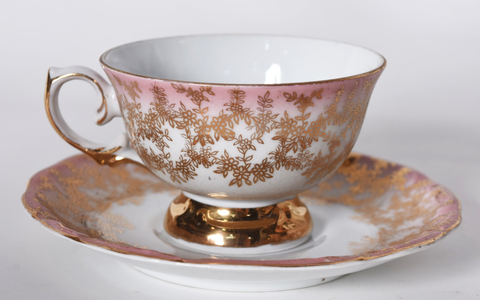Aparelho de jantar, chá e café de porcelana Schmidt borda rosa e... - foto 3 de 7