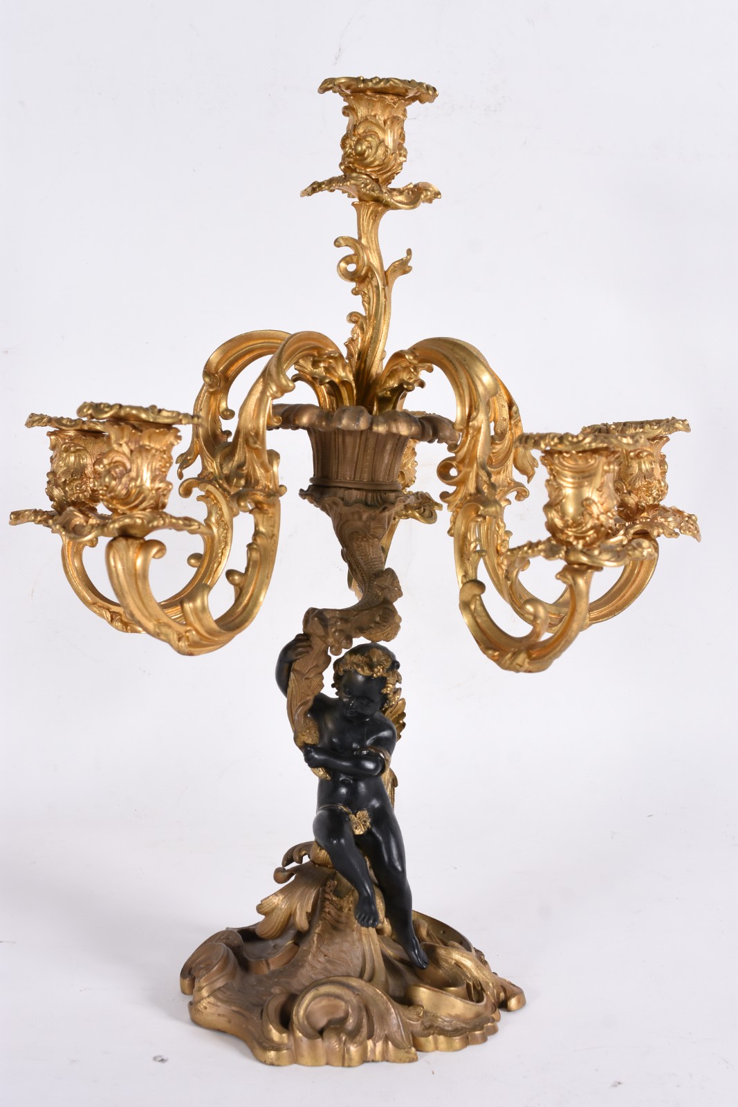 Candelabro frances para 6 velas de bronze ormulu, base com figura de... - foto 1 de 6
