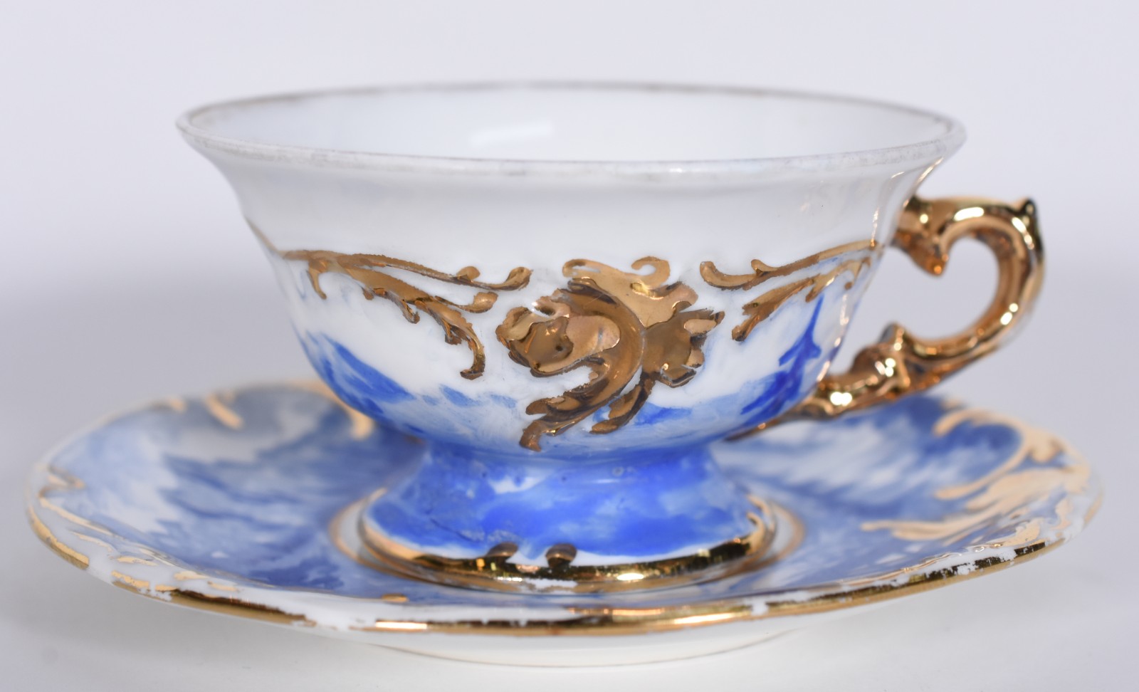 Serviço para chá e café de porcelana pintada á mão composto de: 9... - foto 3 de 10