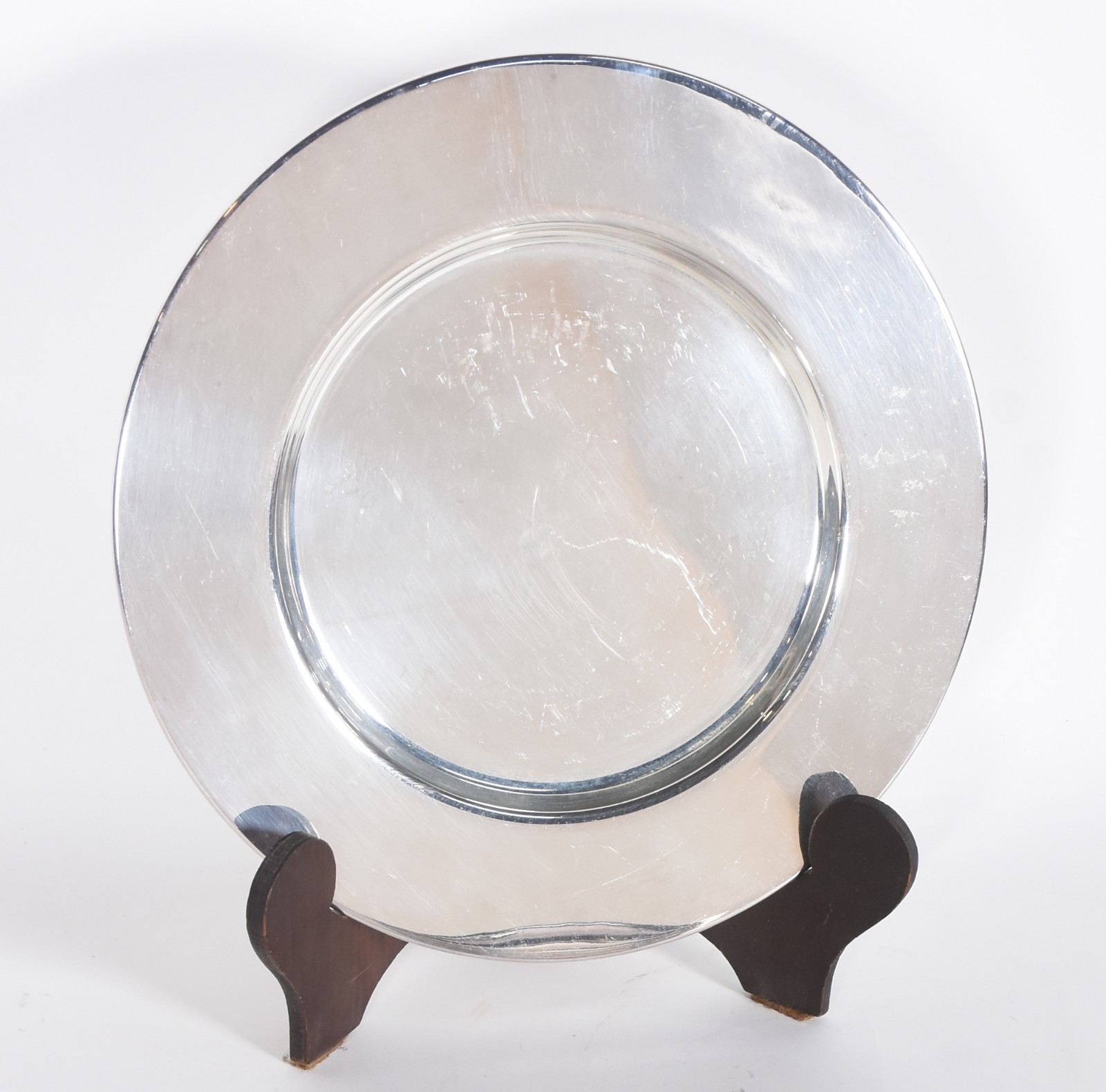 Conjunto com 12 souplats de metal prateado Wolff. Com arranhados. - foto 3 de 5
