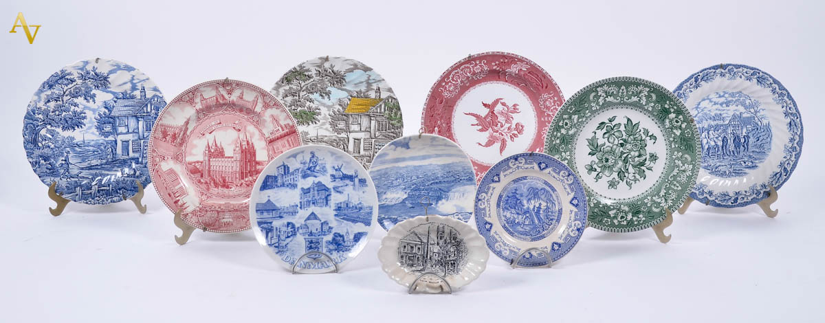 Lote com 10 pratos de parede de faiança inglesa, diversas decorações...