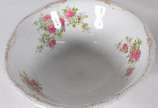 Conjunto com quatro peças de faiança inglesa, d... - Conjunto com quatro peças de faiança inglesa, decoração floral em policromia, sendo: sopeira com tampa, legumeira com tampa, fruteira e jarra.