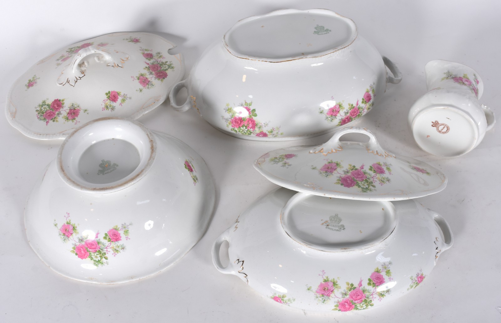 Conjunto com quatro peças de faiança inglesa, decoração floral em... - foto 5 de 5