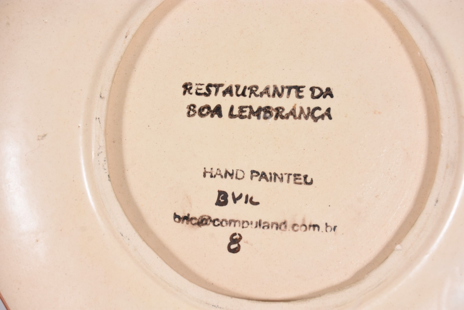 Quatro peças, sendo 2 pratos restaurante Boa Lembrança e 2 botinhas... - foto 6 de 8