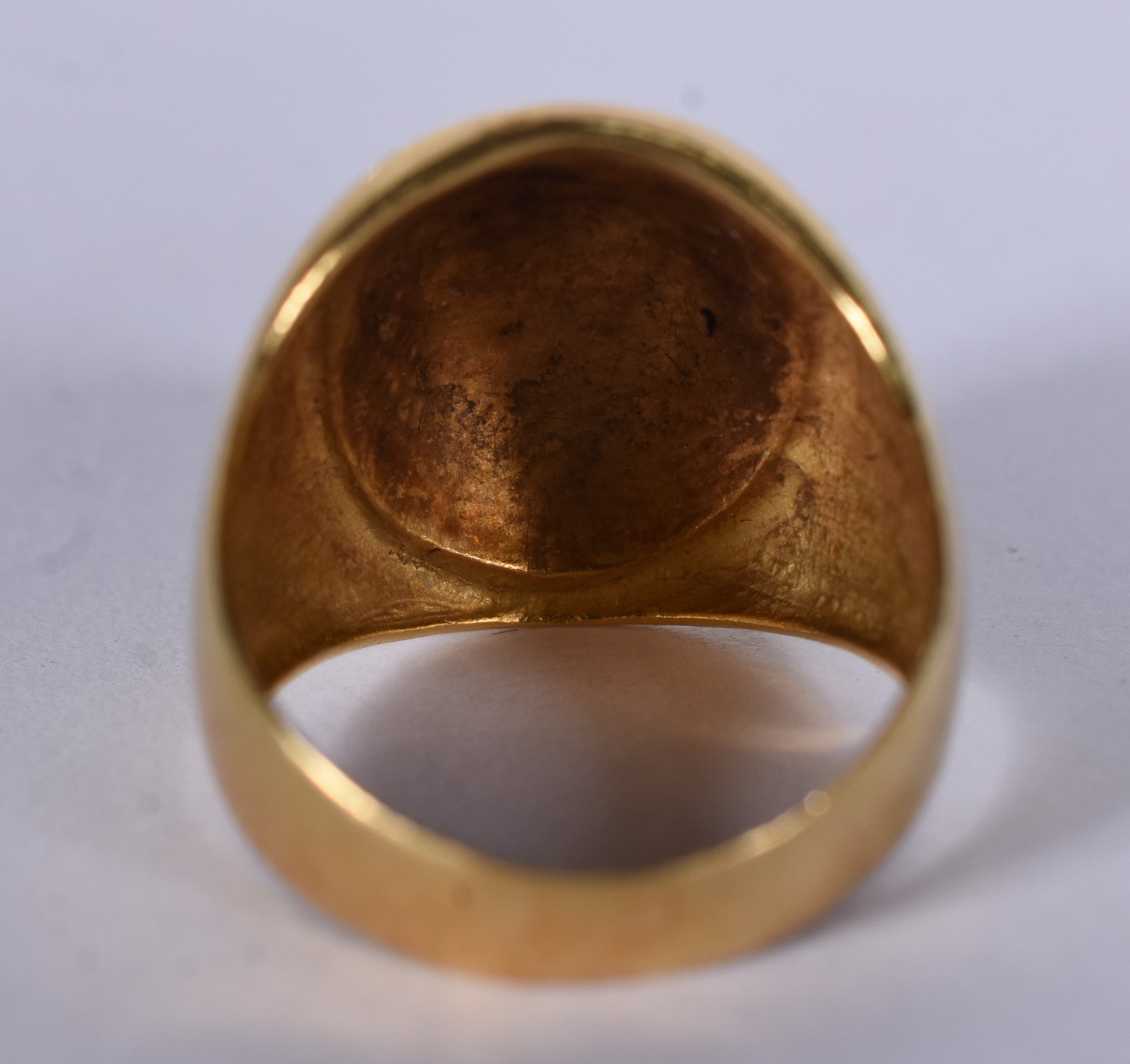 Anel de ouro 18 k com detalhe em preto, aro 16 (Por motivos de... - foto 6 de 7