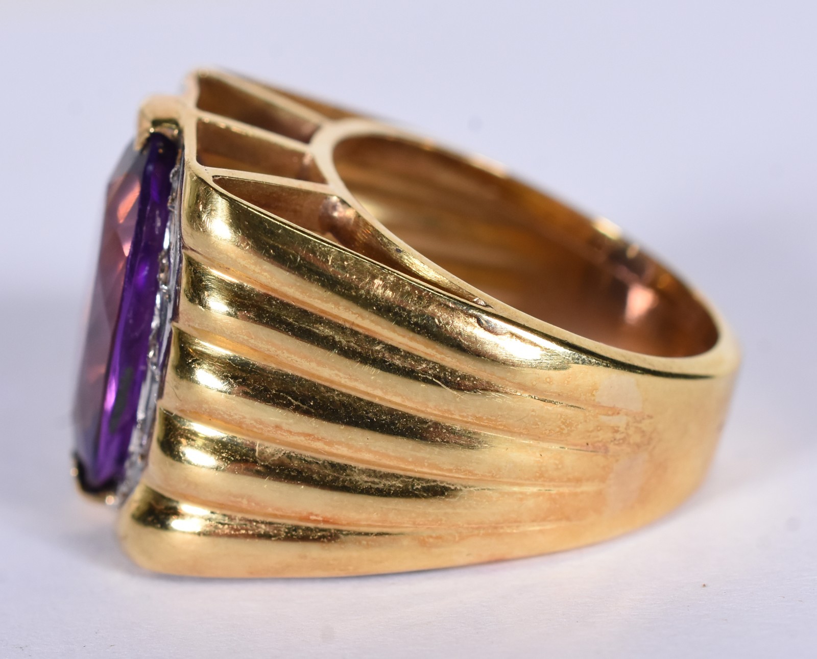 Anel de ouro 18 k com pedra ametista, aro 17 (Por motivos de... - foto 4 de 7