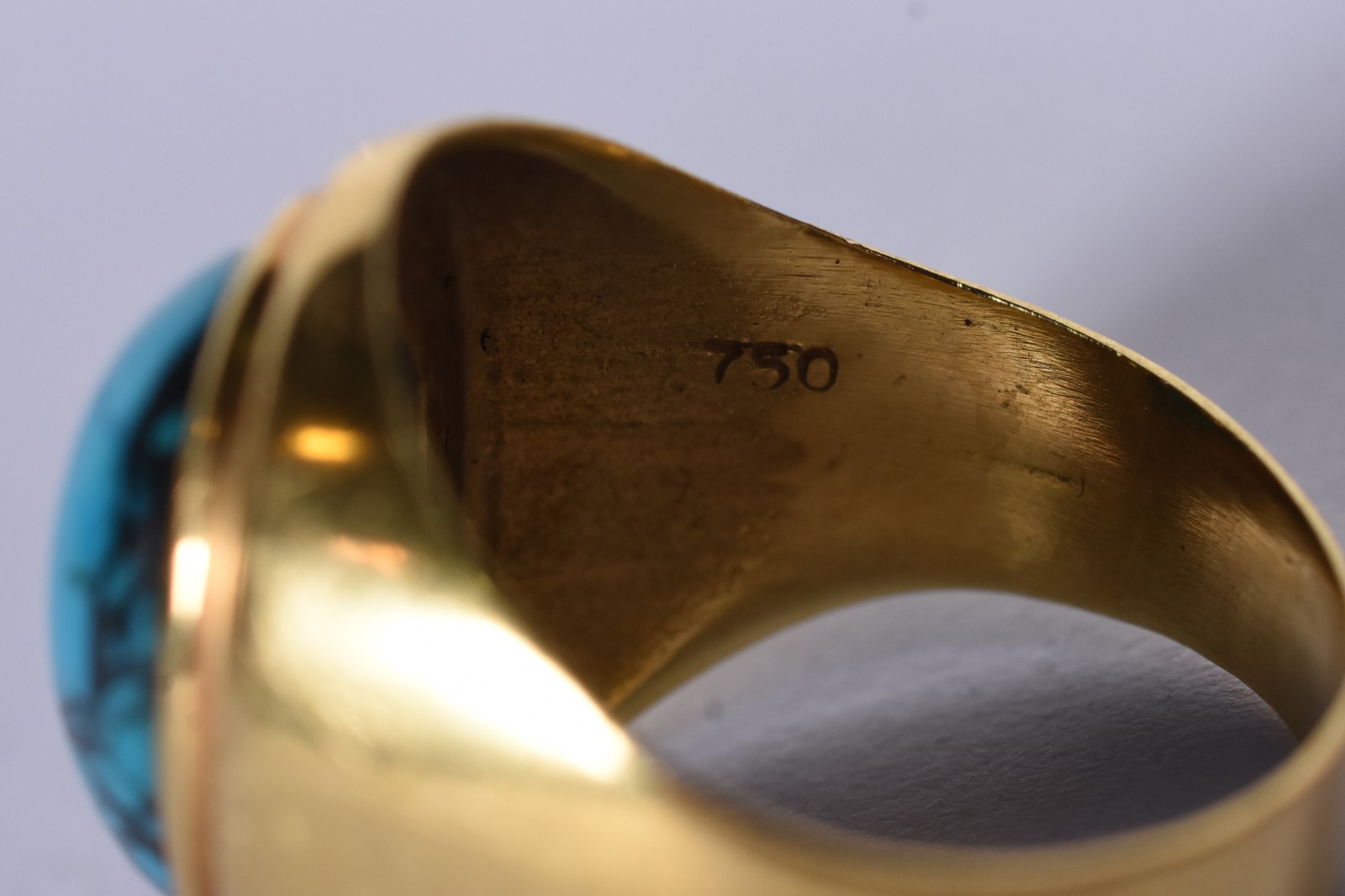 Anel de ouro 18k com pedra turquesa, aro 16 (Por motivos de segurança... - foto 4 de 6