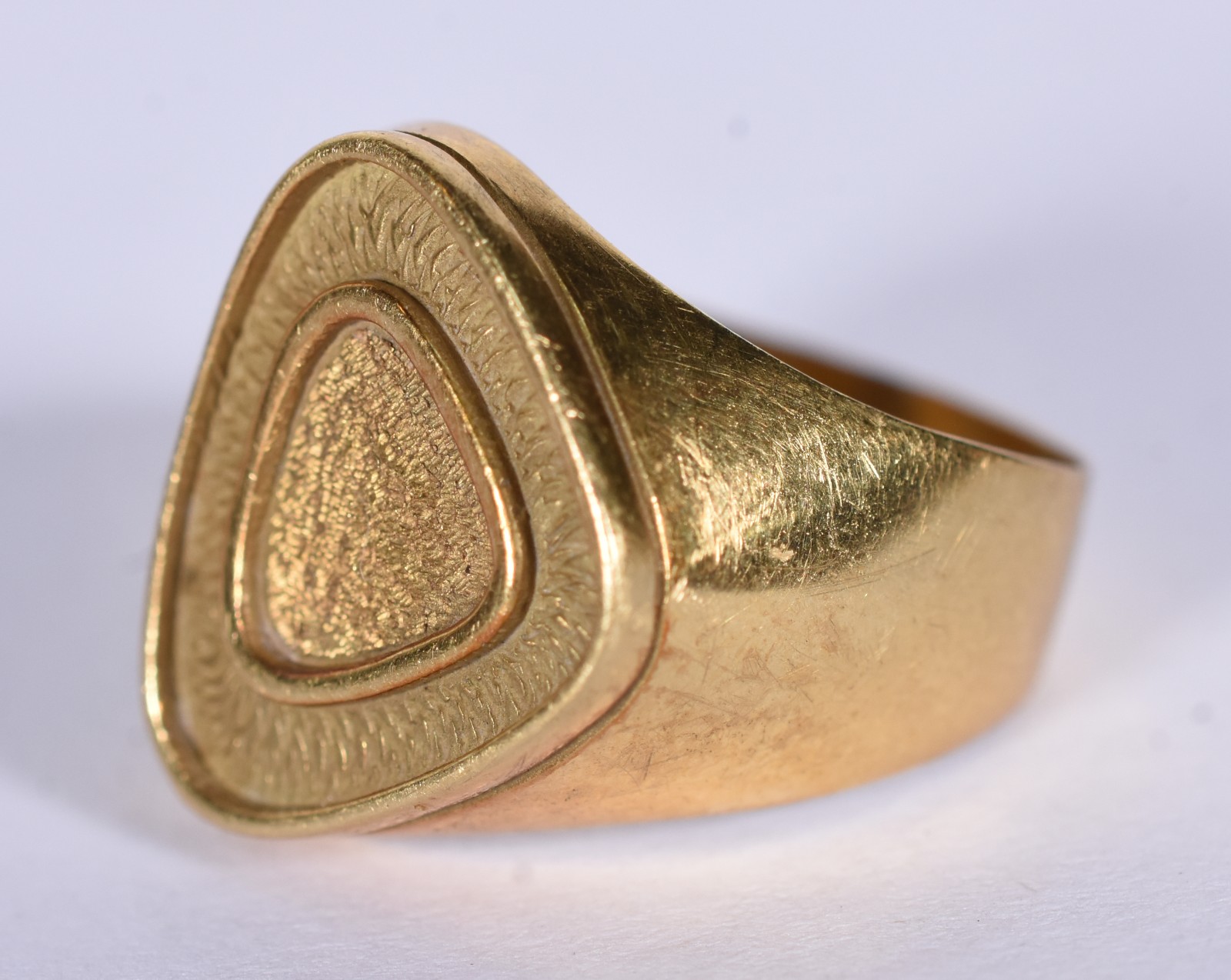 Anel de ouro 18 k, aro 12 (Por motivos de segurança a peça não se... - foto 4 de 5