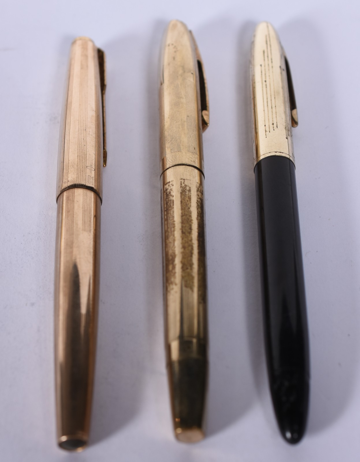 Tres canetas tinteiro sendo uma Parker e duas Sheaffer. Filetadas a... - foto 1 de 8