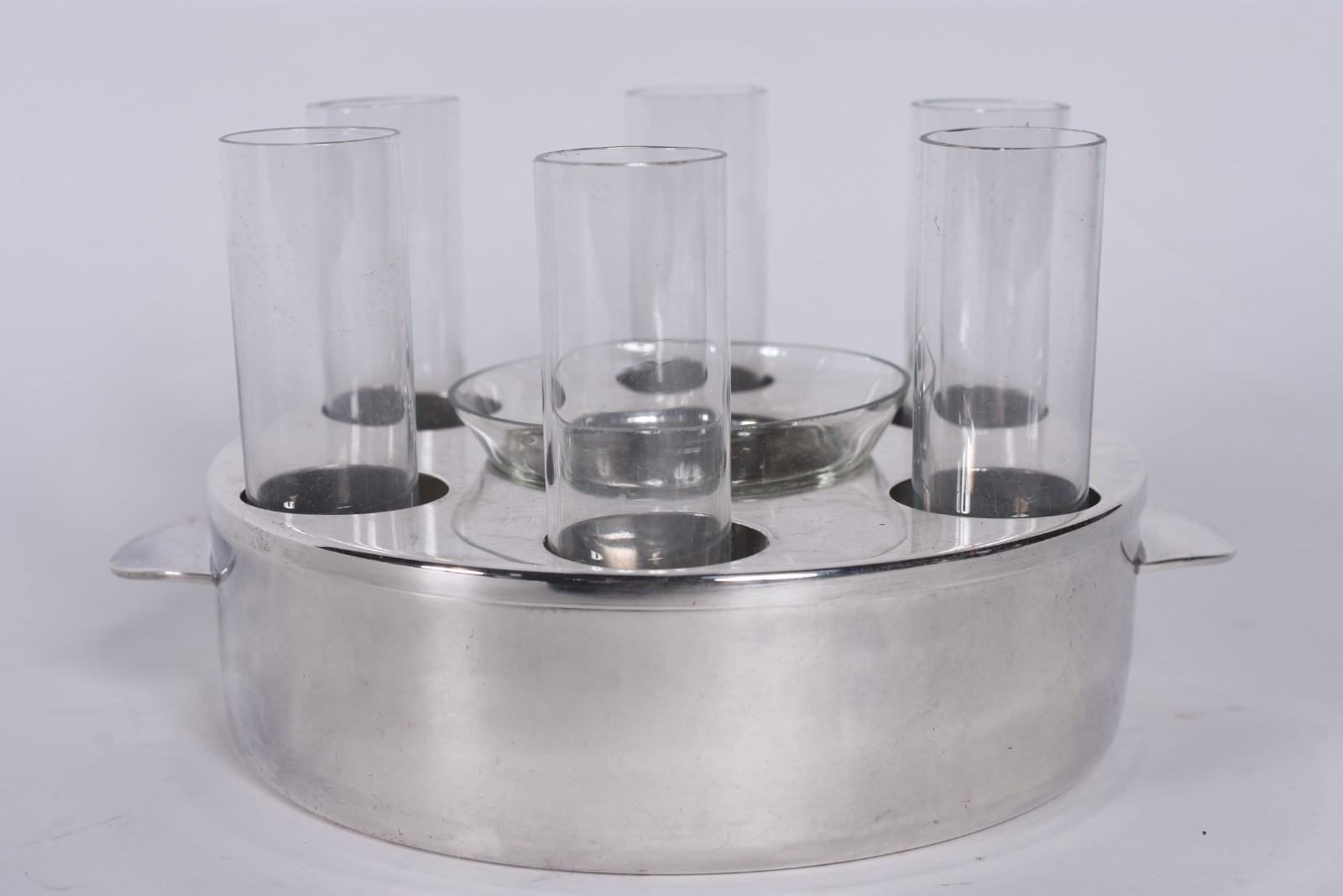 Conjunto de metal prateado para caviar e copinhos de cristal para... - foto 1 de 5