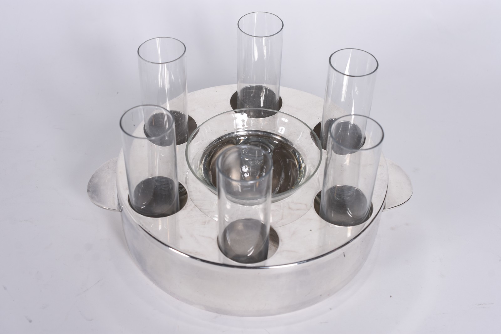 Conjunto de metal prateado para caviar e copinhos de cristal para... - foto 2 de 5