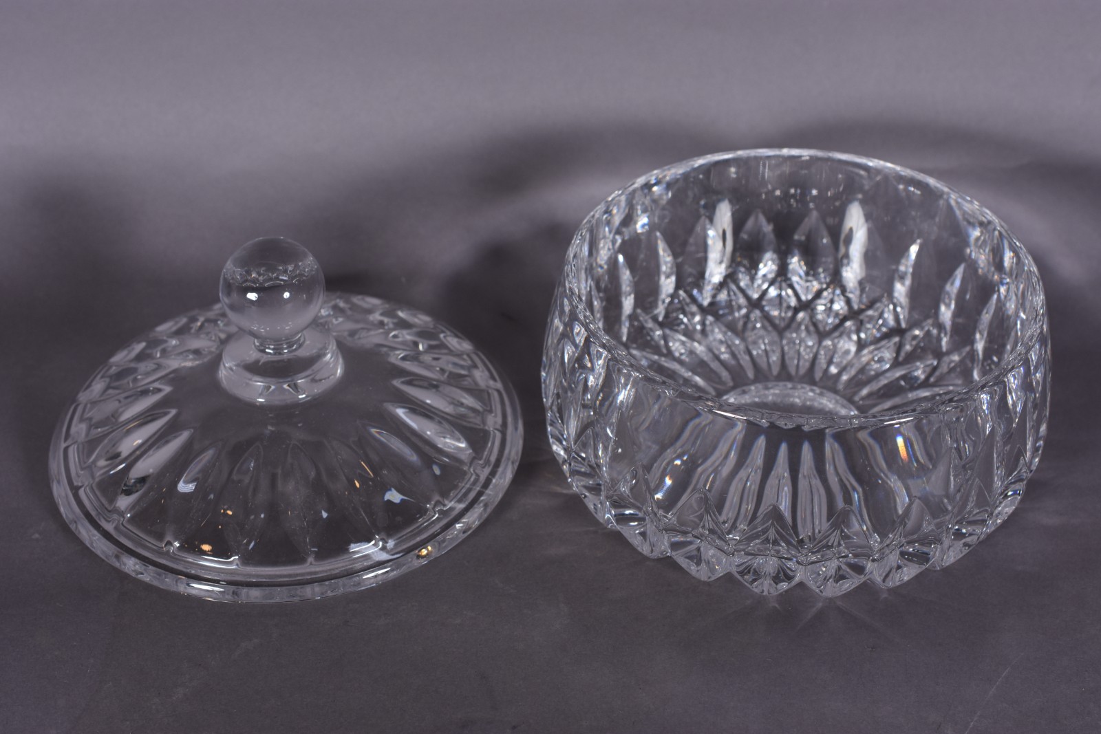 Bomboniere de cristal. - foto 3 de 4