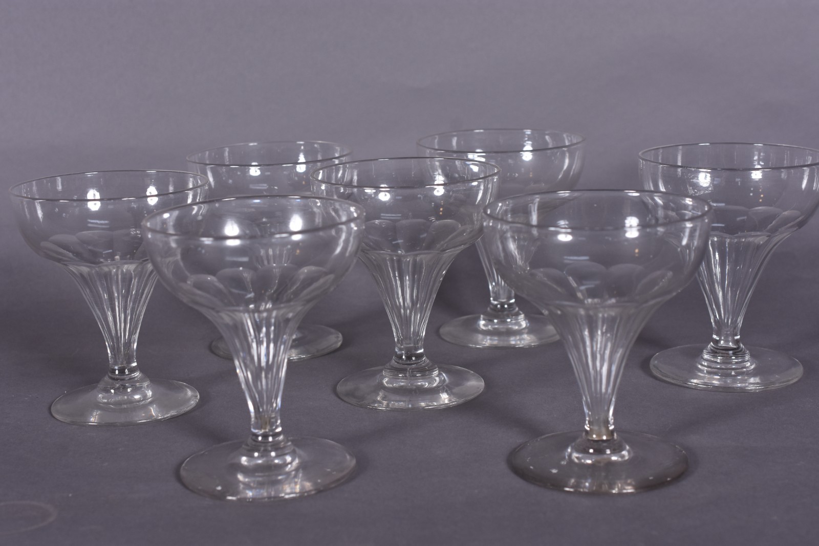 Sete taças para champagne de cristal. - foto 2 de 4