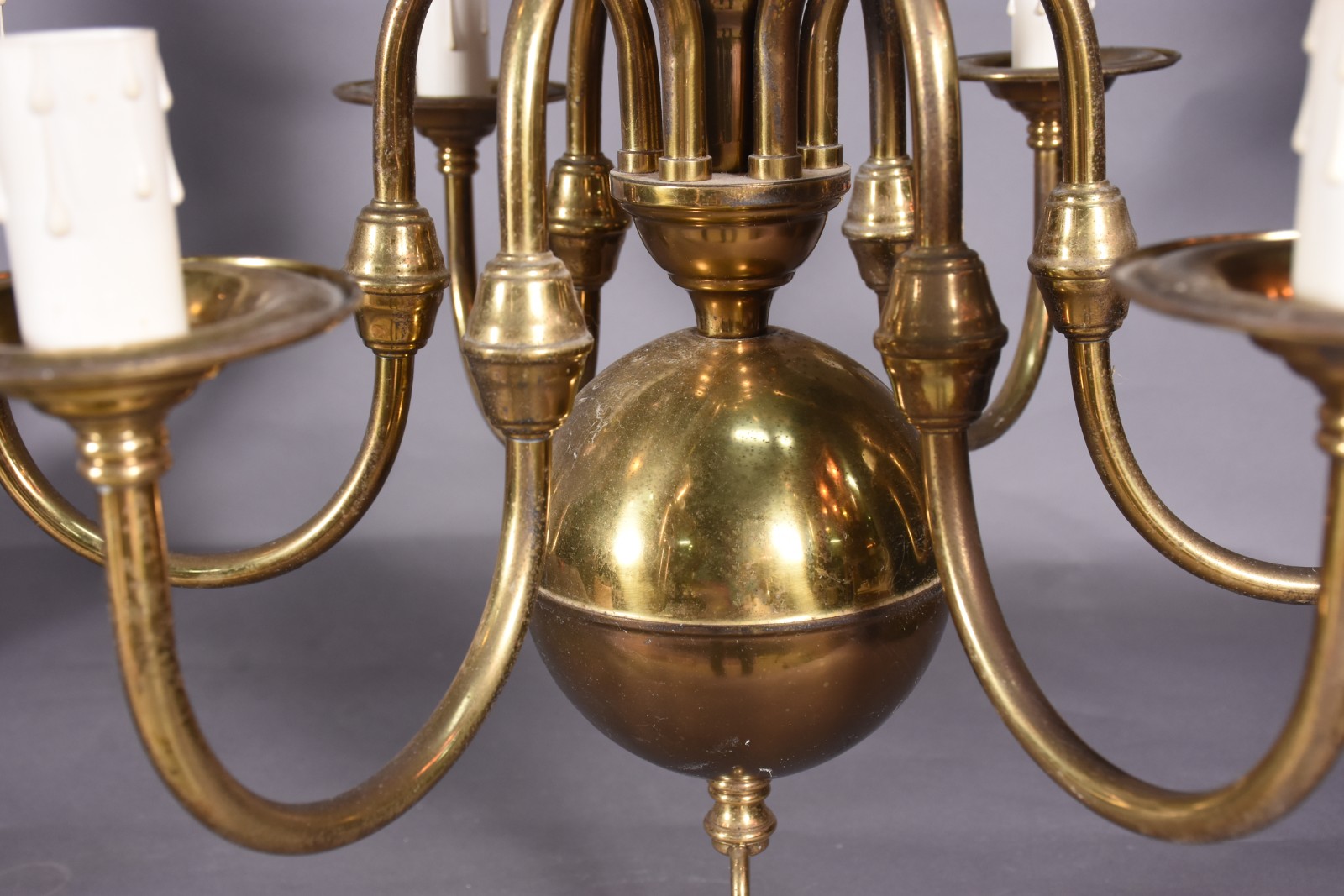 Lustre estilo holandês de metal dourado para 6 luzes. - foto 4 de 5
