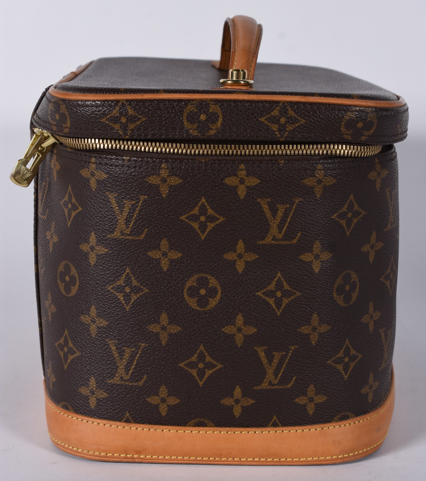 Louis Vuitton (1854) - foto 2 de 10