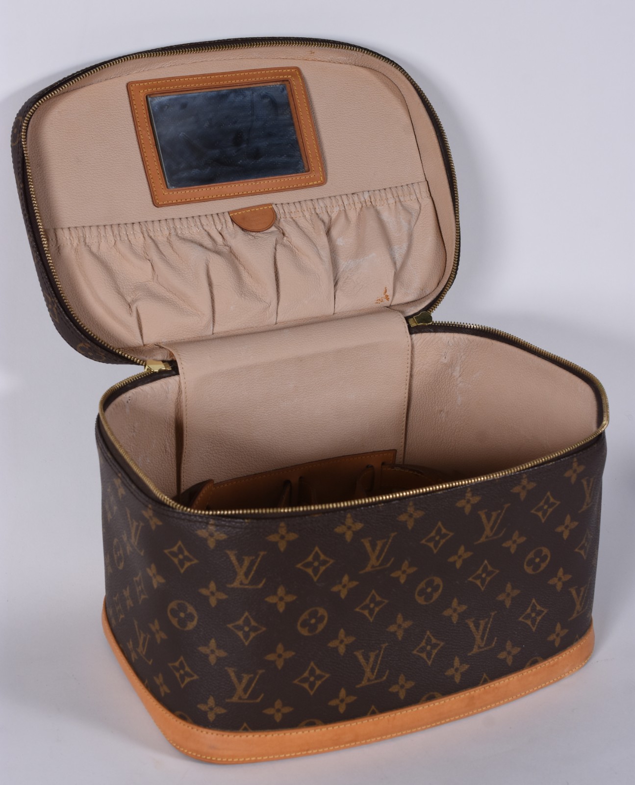 Louis Vuitton (1854) - foto 4 de 10