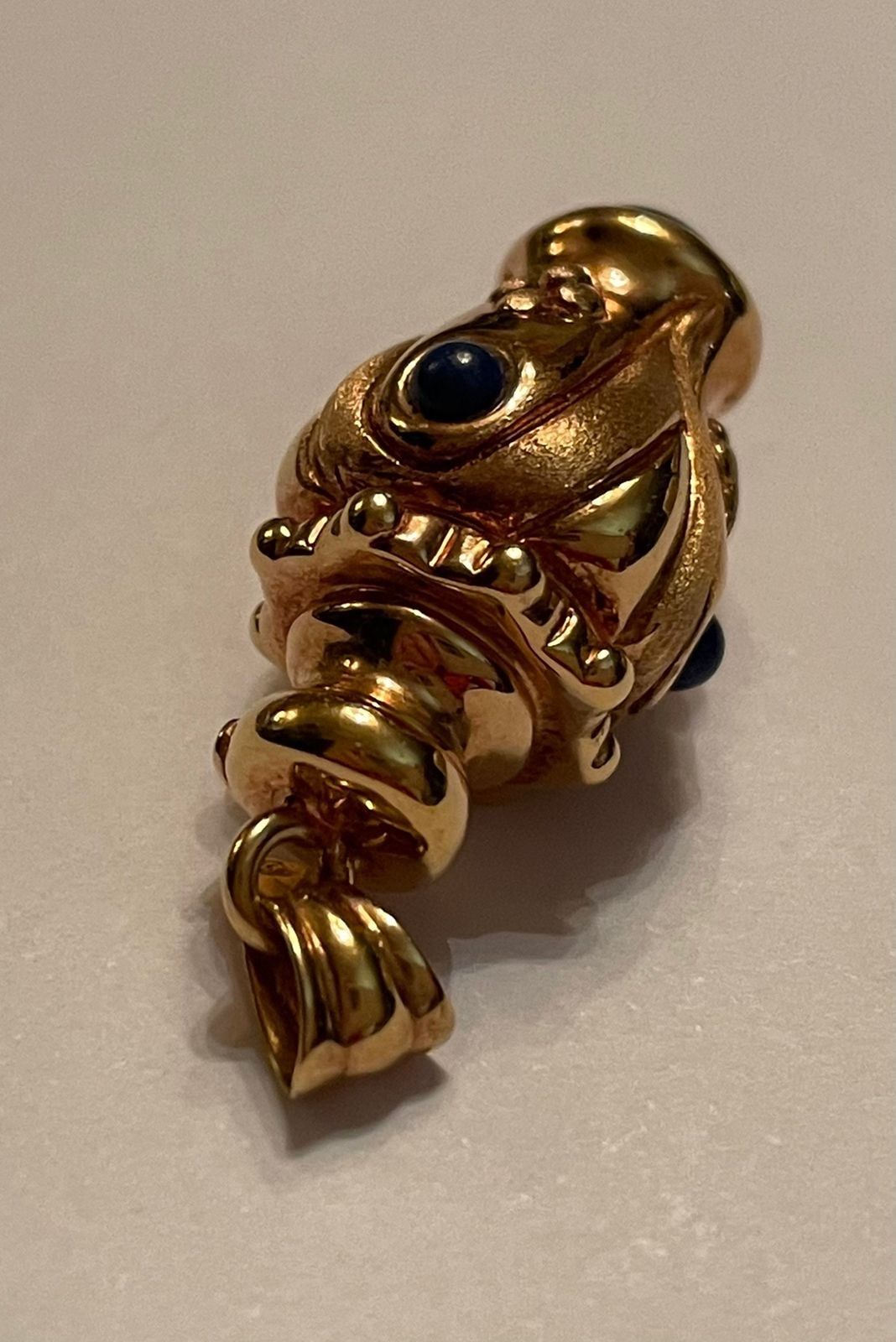 Cordão e pendente de ouro 18 k. (Por motivos de segurança a peça não... - foto 4 de 10